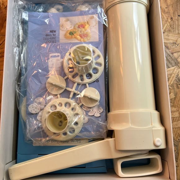 HUTZLER Kitchen Vintage Hutzler Easy Action Cookie Press Food